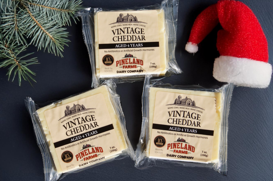 Host the Ultimate Holiday Cheese Tasting Party