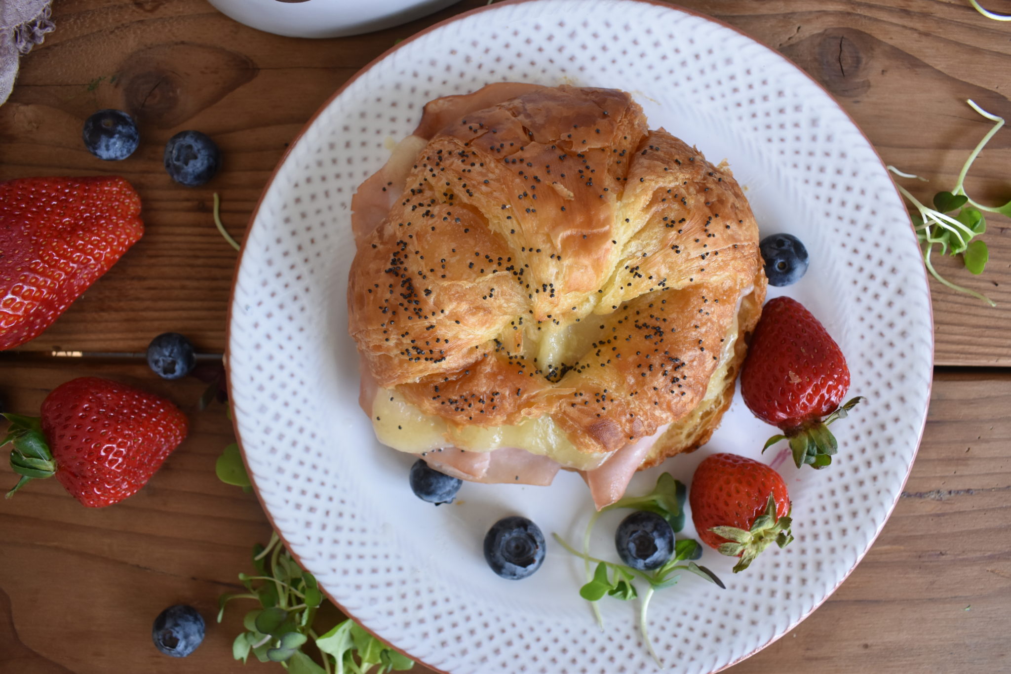 HAM AND SWISS CROISSANTS Pineland Farms Dairy
